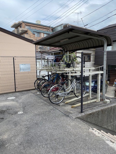 グリンデルヒルズ 駐車場