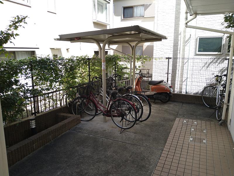 レオパレス長者丸 駐輪場　自転車＆原付のみ駐輪可