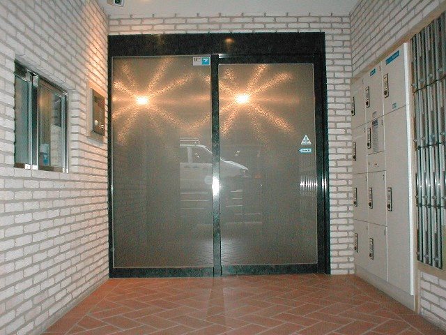 トーシンフェニックス日本橋三越前 エントランス
